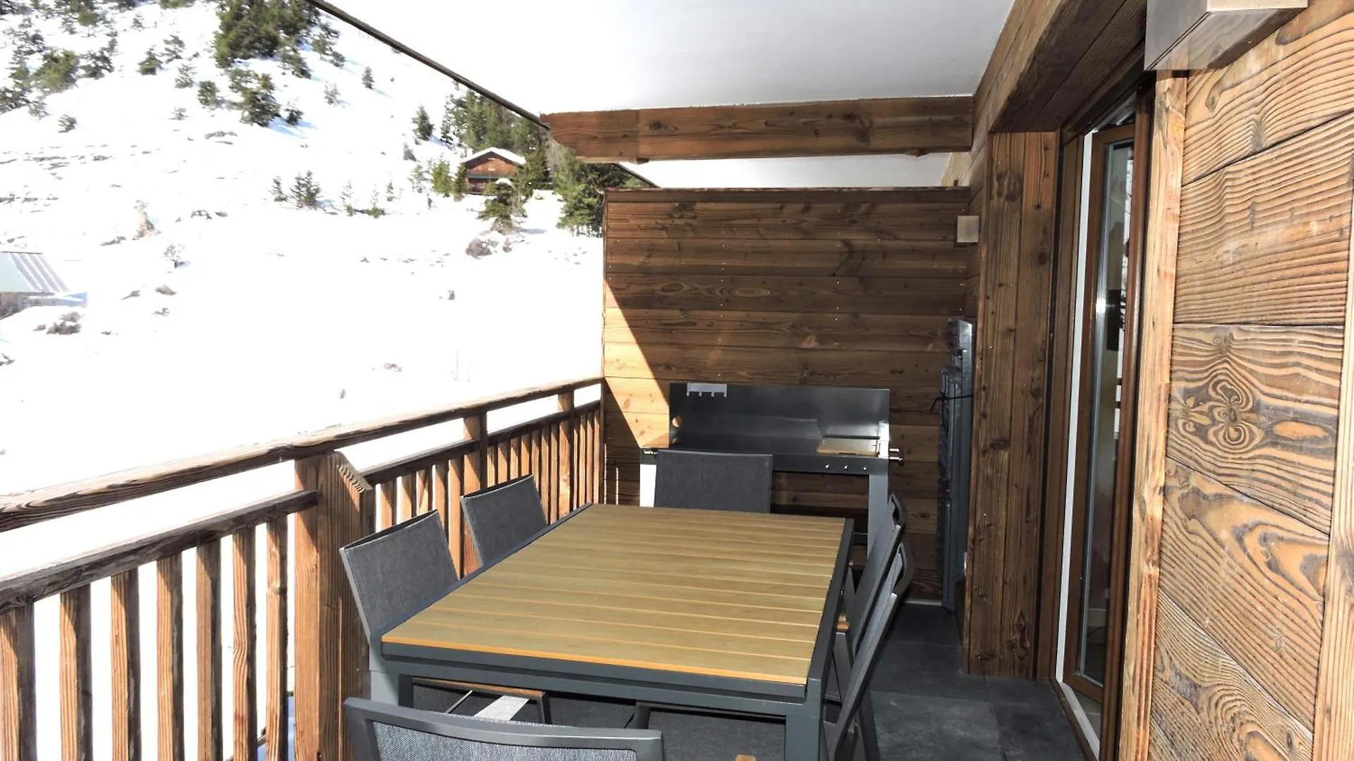 La Detente, Vues, Espaces Le Tout Dans Une Decoration Superbe Auron Apartment